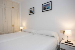 Apartamentos Los Cantaros