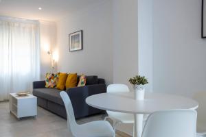 Apartamentos Los Cantaros