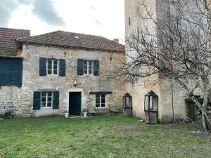 Maisons de vacances Historic Mansion by River Cenevieres : photos des chambres