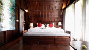 The Lumbung Wood Villa