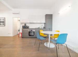 Duomo - Daverio Charme Apartment