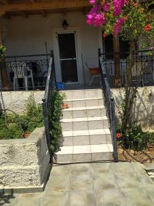 σπίτι - αγρόκτημα - Δ Γεωργά Χατζηράση οδός Χατζηράση