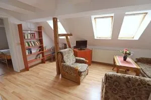 欣茨昆茨酒店 - 魏玛