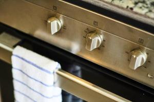 Carmela 101 Comfy&Cozy 2BR APT with BEST LOCATION