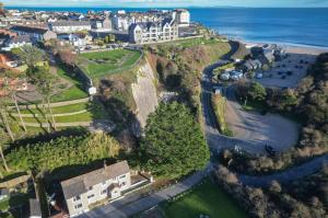 Maytree Cottage - 4 Bedroom Holiday Home - Tenby