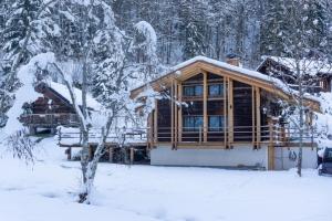 Chalets Chalet L'Oratoire & Mazot - Renovated Historic Chalet - Huge Garden & Separate Cabin for 2 : photos des chambres