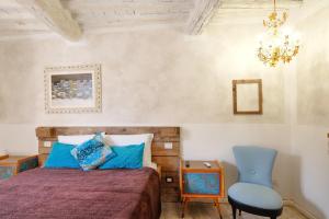 La Boheme suite with AC and wifi