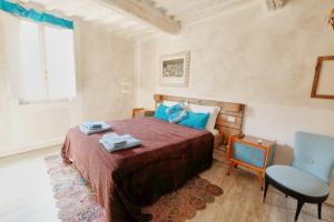 La Boheme suite with AC and wifi