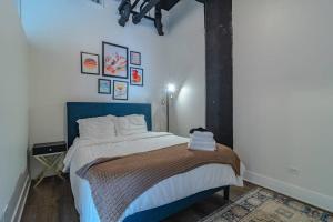McCormick Place Spacious family heaven 3br-2ba that sleeps up to 10 guests with Optional Parking and Gym access