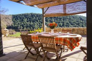 Catalunya Casas Sublime seclusion in Catalonia wine Region!