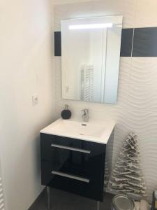 Maisons de vacances Maison La teste de Buch 3 chambres : photos des chambres