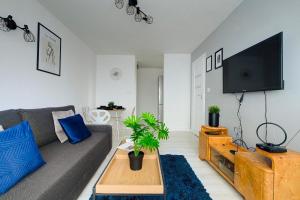 Warsaw Inside Solec with Private Parking
