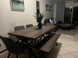 Centurion: Chilled Townhouse