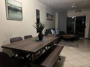 Centurion: Chilled Townhouse
