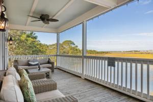 616 E Erie Driftwood Marsh and River Views Private Pool