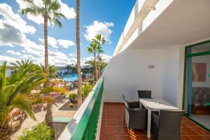 Apartamentos La Peñita