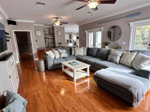 Canal-Front Home on 73ft Dock!