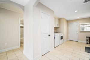 Opulent, Luxurious & Modern APT 7 Min From TX Med Center