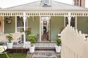 The East-Redfern Mansion on Chelsea