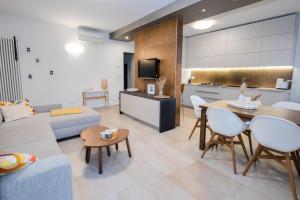 Riviera degli Ulivi - Terrace over the castle