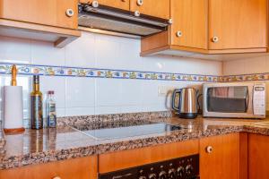 180-degrees sea view with pool