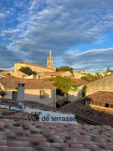 Maisons d'hotes Jolie Chambre avec petit jardin vue magnifique Pernes les Fontaines : photos des chambres