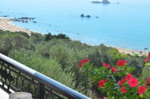 Apartments with swimming pool and panorama sea view - Pelekas Beach