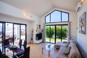 Casa Maurizio - Heated Pool, Hot Tub & Hammam