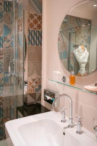 Hotels Ermitage de l'Oasis & Spa - Cannes Mandelieu : photos des chambres