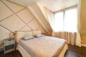 EMI Apartment