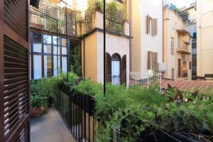 ROMAC Leone Apartments