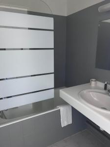 Hotels Hostellerie Saint Clement : photos des chambres