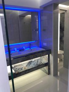 SeaRock Rooms and Suites