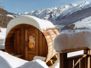 Chalets Chalet 5***** avec spa, sauna et hammam, proche pistes, pour 10 pers. a La Clusaz - FR-1-304-282 : photos des chambres