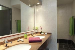 Hotels Belambra Clubs Presqu'ile De Giens - Riviera Beach Club : photos des chambres