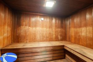 "SHERWIN" Upscale Oceanview Condominium 1707