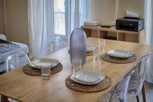Upstays Carré d Or 70m Apartment