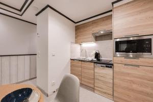 Chaleureux plein centre ville et proche du Lac