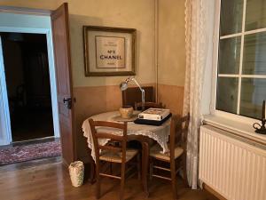 Villas 5 Bedroom Villa, La Bastide d'Anjou, Occitanie : photos des chambres