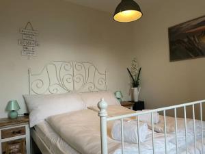 Beautiful flat with nice lake and mountain views