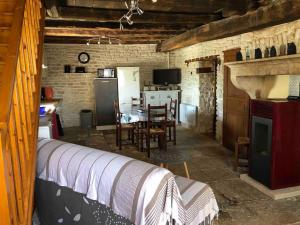 Maisons de vacances Gite La Roussette 3 etoiles : photos des chambres