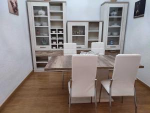 Apartamento con vistas a la Marina Real