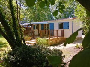 Chalets Camping La Loire Fleurie : photos des chambres