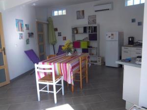 Maisons de vacances Maison Torreilles, 3 pieces, 4 personnes - FR-1-530-12 : photos des chambres