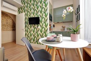 YCH-Delizioso appartamento con giardino vicino al Vaticano