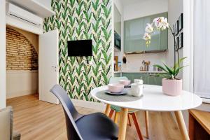 YCH-Delizioso appartamento con giardino vicino al Vaticano