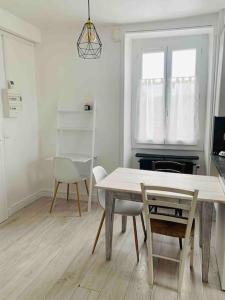 Appartements Superbe appt meuble hyper centre de Gan : photos des chambres