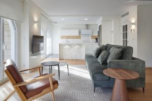 The Rentals Collection - Olabar II