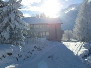 Charmant Studio 4 Pers. - Proche des Pistes et Commerces, Calme et Ensoleillé - FR-1-265-323