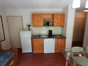 Trois pièces + coin montagne, 6-8 pers, bien situé, à 30m des commerces et télécabine - FR-1-265-330